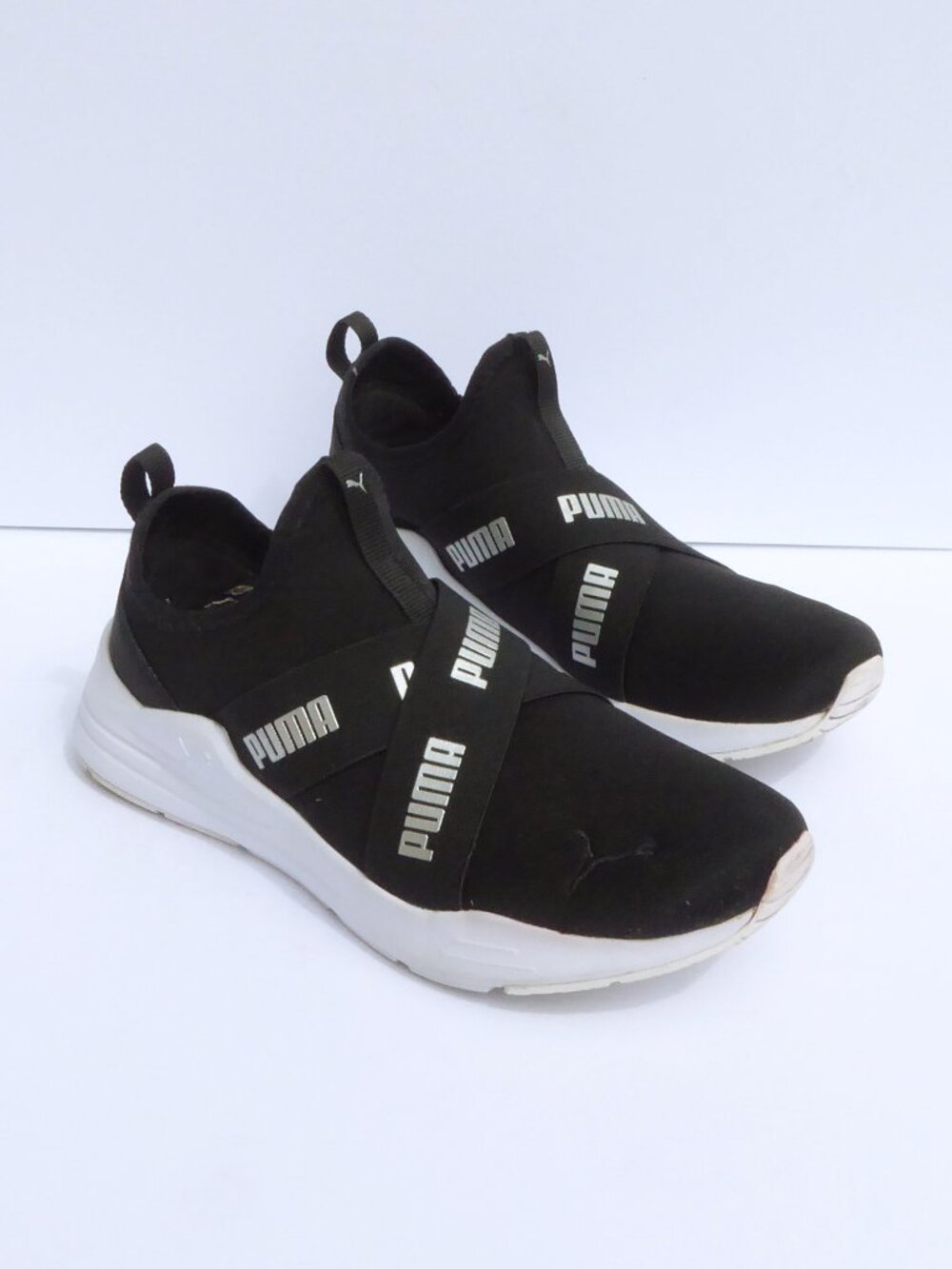 Puma black white silver logo slip on neoprene women's sneakers size 8